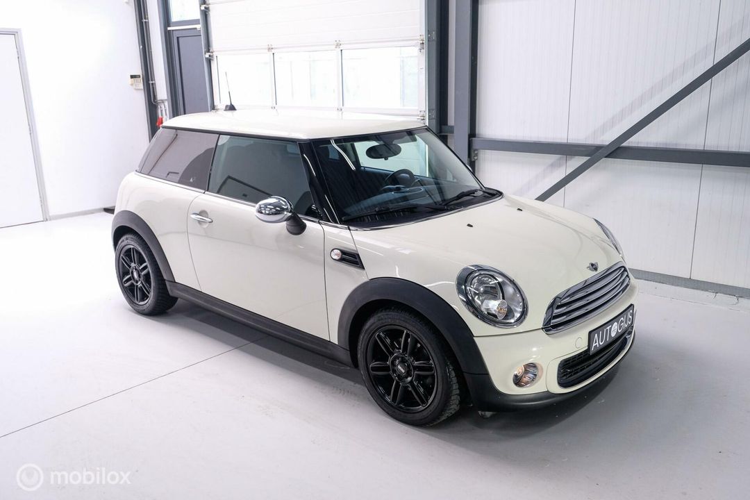 MINI Mini 1.6 One Final Edition | Navigatie | Bluetooth | NAP | Lage km stand |