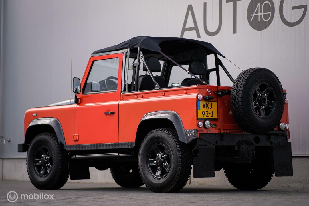 Land Rover Defender 2.4 TD Soft Top 90 | led | youngtimer |