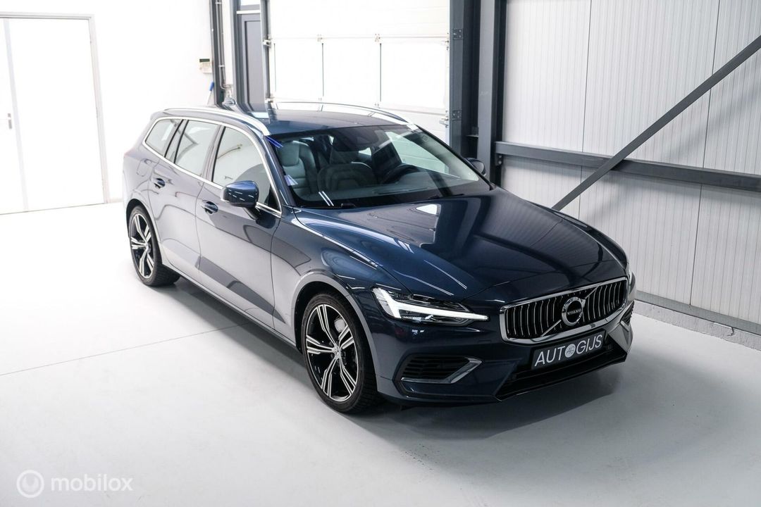 Volvo V60 2.0 T8 Twin Engine AWD Inscription | Trekhaak | Rijklaar |