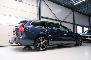 Volvo V60 2.0 T8 Twin Engine AWD Inscription | Trekhaak | Rijklaar |