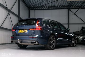 Volvo V60 2.0 T8 Twin Engine AWD Inscription | Trekhaak | Rijklaar |