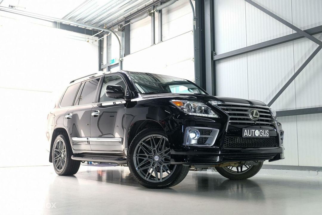 Lexus LX 570 5.7 V8 389 pk | 8 persoons | LPG | Mark Levinson | luchtvering | unieke auto! |