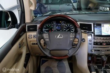 Lexus LX 570 5.7 V8 389 pk | 8 persoons | LPG | Mark Levinson | luchtvering | unieke auto! |