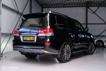 Lexus LX 570 5.7 V8 389 pk | 8 persoons | LPG | Mark Levinson | luchtvering | unieke auto! |