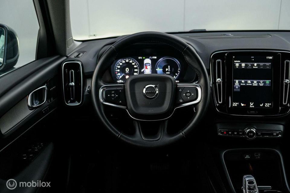 Volvo XC40 1.5 T5 Twin Engine Inscription 262 pk | Leder | Harman Kardon audio | BTW | 1e eig | Adaptieve cruise |