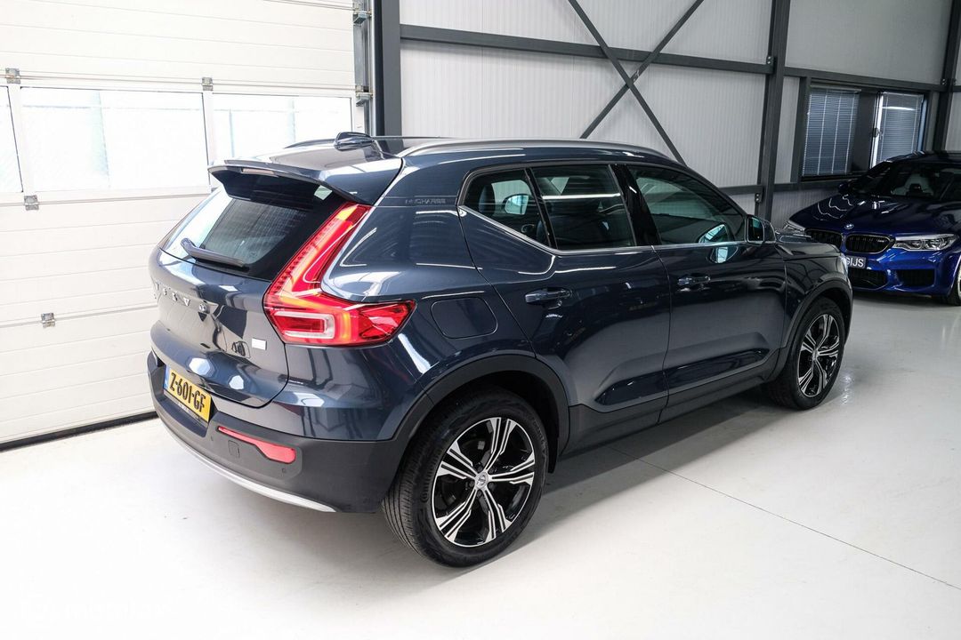 Volvo XC40 1.5 T5 Twin Engine Inscription 262 pk | Leder | Harman Kardon audio | BTW | 1e eig | Adaptieve cruise |