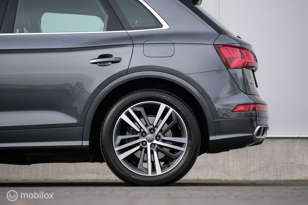 Audi Q5 55 TFSI e quattro Competition | Luchtvering | B&O | HUD | Diamond Stitch |