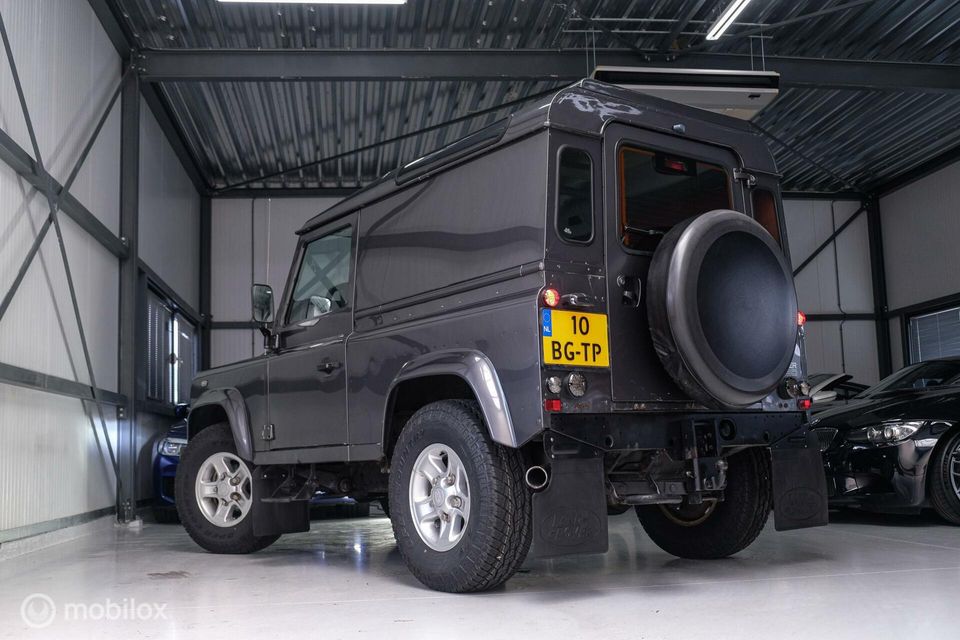 Land Rover Defender 2.5 Td5 90 | youngtimer | BTW auto | Grijskenteken | fiscaal voordelig | 3500kg trekgewicht |