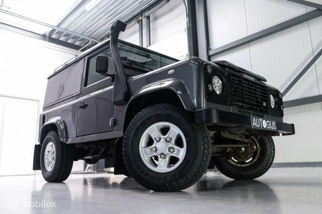 Land Rover Defender 2.5 Td5 90 | youngtimer | BTW auto | Grijskenteken | fiscaal voordelig | 3500kg trekgewicht |