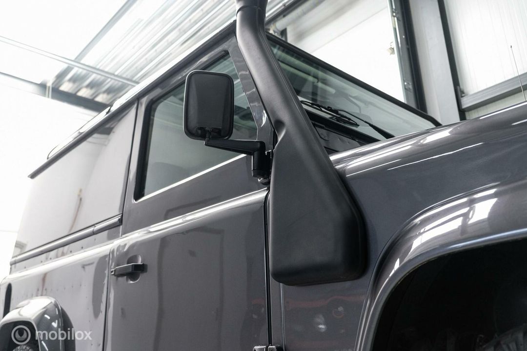 Land Rover Defender 2.5 Td5 90 | youngtimer | BTW auto | Grijskenteken | fiscaal voordelig | 3500kg trekgewicht |