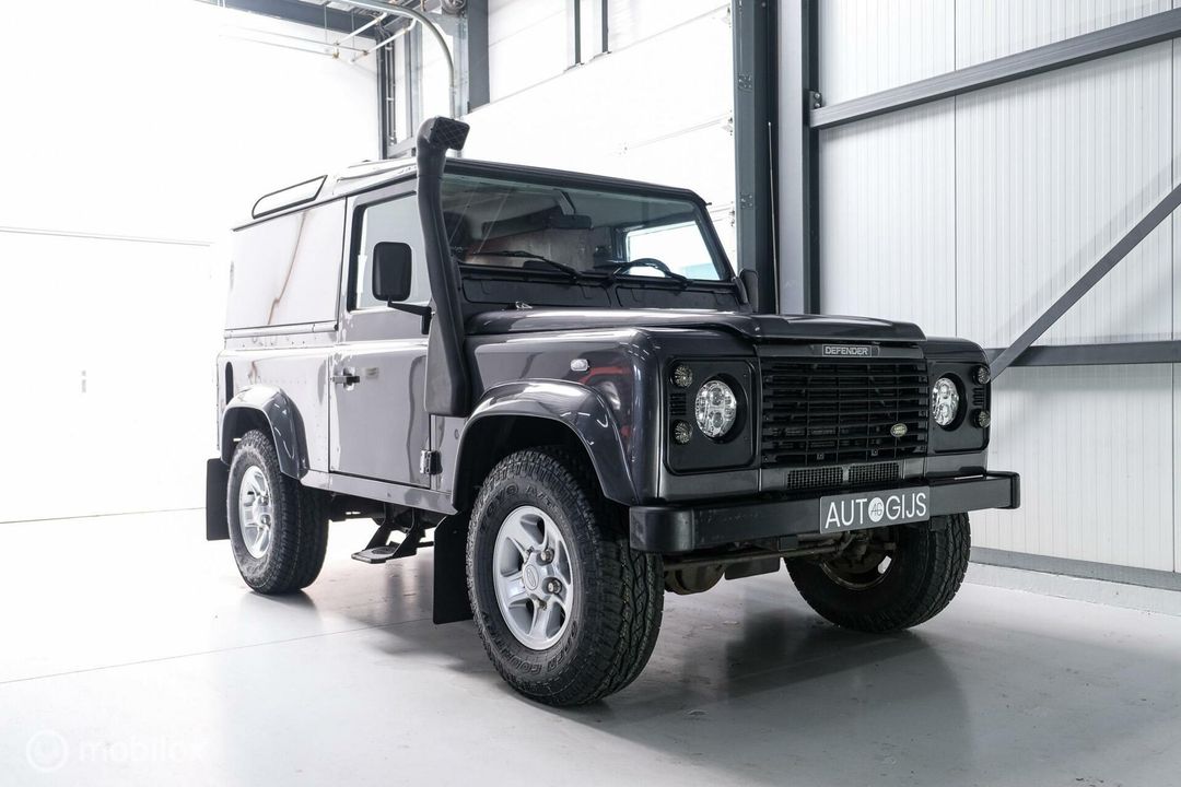 Land Rover Defender 2.5 Td5 90 | youngtimer | BTW auto | Grijskenteken | fiscaal voordelig | 3500kg trekgewicht |