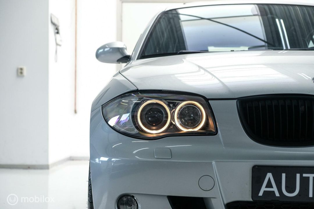 BMW 1-serie 130i Executive | youngtimer | VOL opties | Motorsport | M Performance |