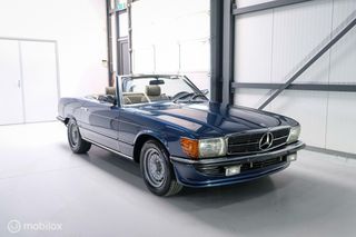 Mercedes-Benz SL-Klasse 280 SL ''Lapis Blue'' | Hardtop | Nieuw dak | R107 | Wegenbelastingvrij | 4 pers |