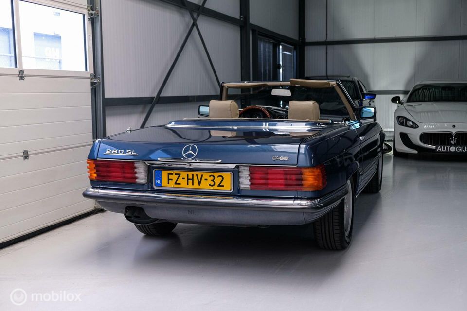 Mercedes-Benz SL-Klasse 280 SL ''Lapis Blue'' | Hardtop | Nieuw dak | R107 | Wegenbelastingvrij | 4 pers |