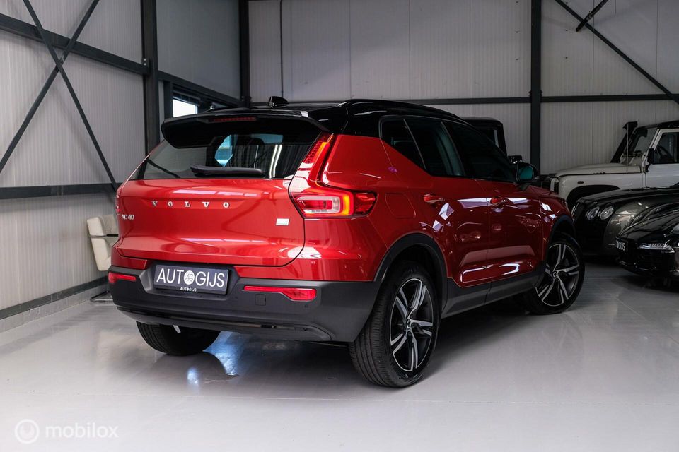 Volvo XC40 1.5 T5 Twin Engine R-Design | Camera | Fusion red |