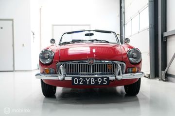 MG B 1.8 Roadster 1976 | Chromen bumpers | mgb |