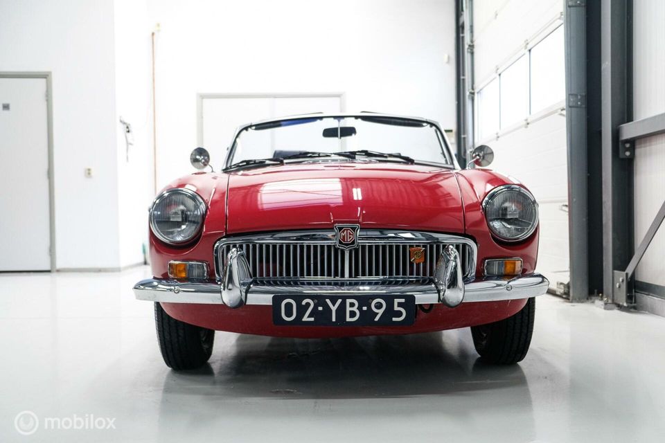 MG B 1.8 Roadster 1976 | Chromen bumpers | mgb |