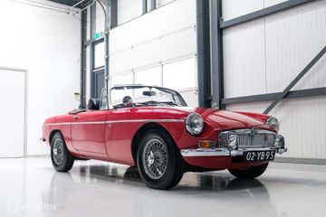 MG B 1.8 Roadster 1976 | Chromen bumpers | mgb |