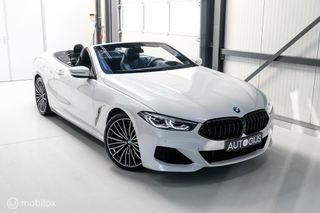 BMW 8 Serie 840i xDrive High Executive M Pakket | airscarf | lage km stand | Parelmoer wit |