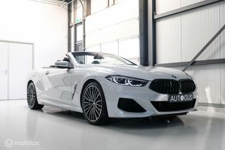 BMW 8 Serie 840i xDrive High Executive M Pakket | airscarf | lage km stand | Parelmoer wit |