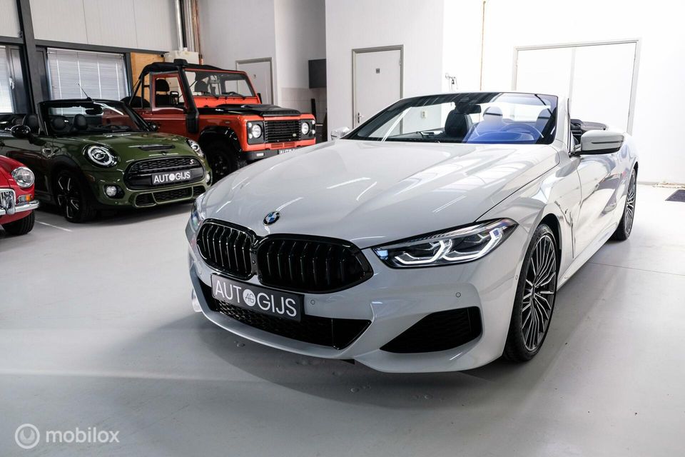 BMW 8 Serie 840i xDrive High Executive M Pakket | airscarf | lage km stand | Parelmoer wit |