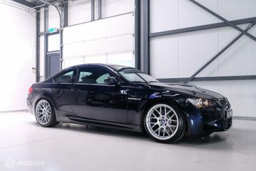 BMW 3-SERIE coupe M3 E92 | Jerez Black | handbak | Individual | youngtimer |