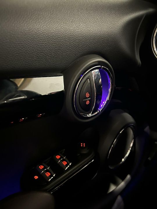 MINI Cooper 1.5 136PK Automaat Pano Clima LED Harman/kardon