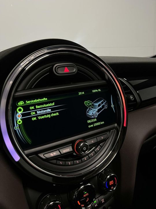 MINI Cooper 1.5 136PK Automaat Pano Clima LED Harman/kardon