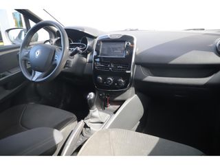 Renault Clio 1.5 dCi ECO Expression Trekhaak Navigatie Airco Cruise PDC Bluetooth DB Riem is v.v.