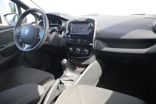 Renault Clio 1.5 dCi ECO Expression Trekhaak Navigatie Airco Cruise PDC Bluetooth DB Riem is v.v.