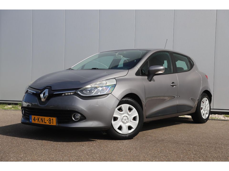 Renault Clio 1.5 dCi ECO Expression Trekhaak Navigatie Airco Cruise PDC Bluetooth DB Riem is v.v.