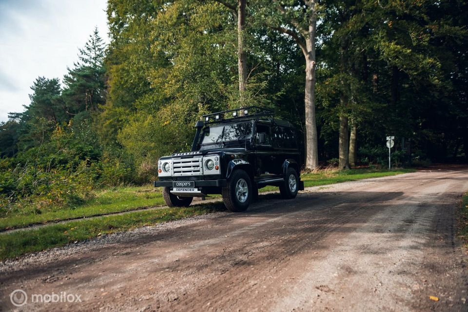 Land Rover Defender Td5 90" Hard Top | Snorkel | Grijs kent.