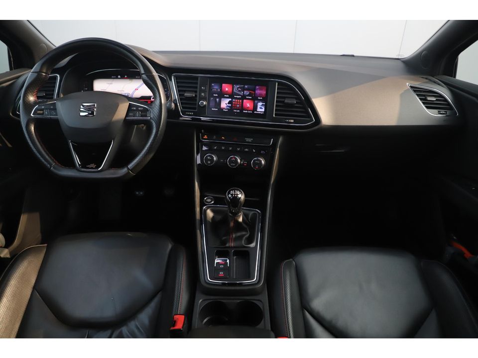 SEAT Leon 1.5 TSI FR Business Intense 131PK Panoramadak Virtual Cockpit Sfeerverlichting Leder Navigatie 18 inch Carplay Android Cruise Stoelverwarming Keyless