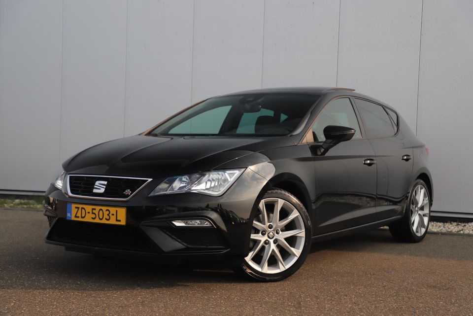 SEAT Leon 1.5 TSI FR Business Intense 131PK Panoramadak Virtual Cockpit Sfeerverlichting Leder Navigatie 18 inch Carplay Android Cruise Stoelverwarming Keyless