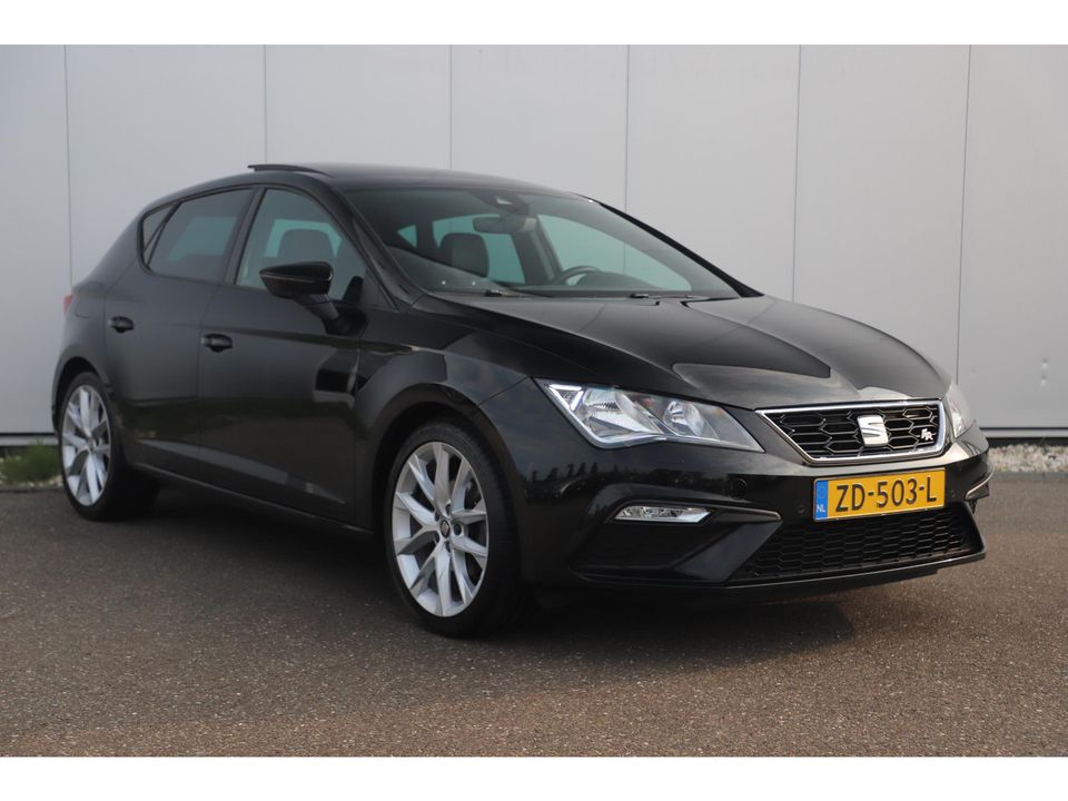 SEAT Leon 1.5 TSI FR Business Intense 131PK Panoramadak Virtual Cockpit Sfeerverlichting Leder Navigatie 18 inch Carplay Android Cruise Stoelverwarming Keyless