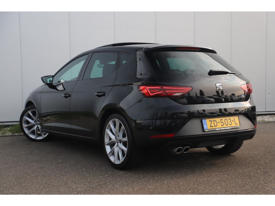 SEAT Leon 1.5 TSI FR Business Intense 131PK Panoramadak Virtual Cockpit Sfeerverlichting Leder Navigatie 18 inch Carplay Android Cruise Stoelverwarming Keyless