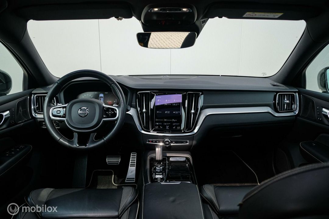 Volvo V60 2.0 T8 AWD Polestar Engineered 455 pk | Ohlings | Trekhaak | HUD | Harman Kardon |