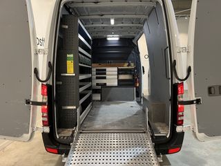 Mercedes-Benz Sprinter 310 BlueTEC L2H2 RWD Servicebus / Bott Inrichting / Euro 6 / Oprijplaat / Airco / Camera /