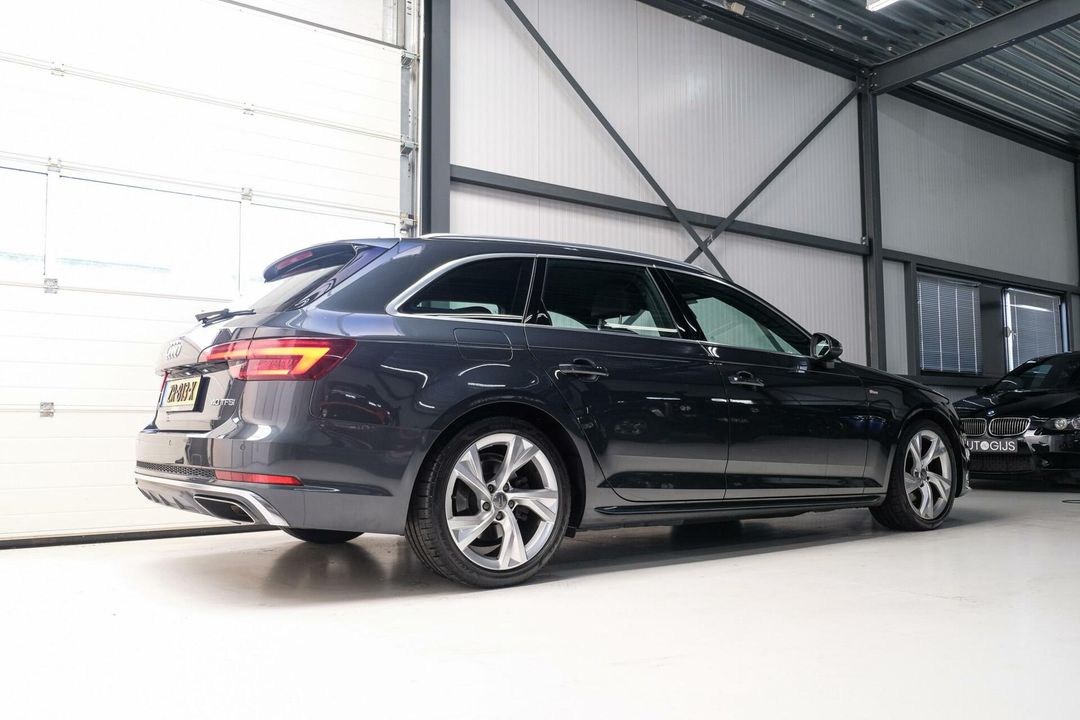 Audi A4 Avant 40 TFSI Sport S line edition 200 pk | NAP | Dealer oh | LED |