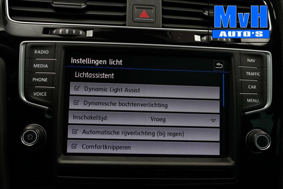 Volkswagen Golf Variant 1.2 TSI Highline|BOMVOL!|PANO|XENON|NAP