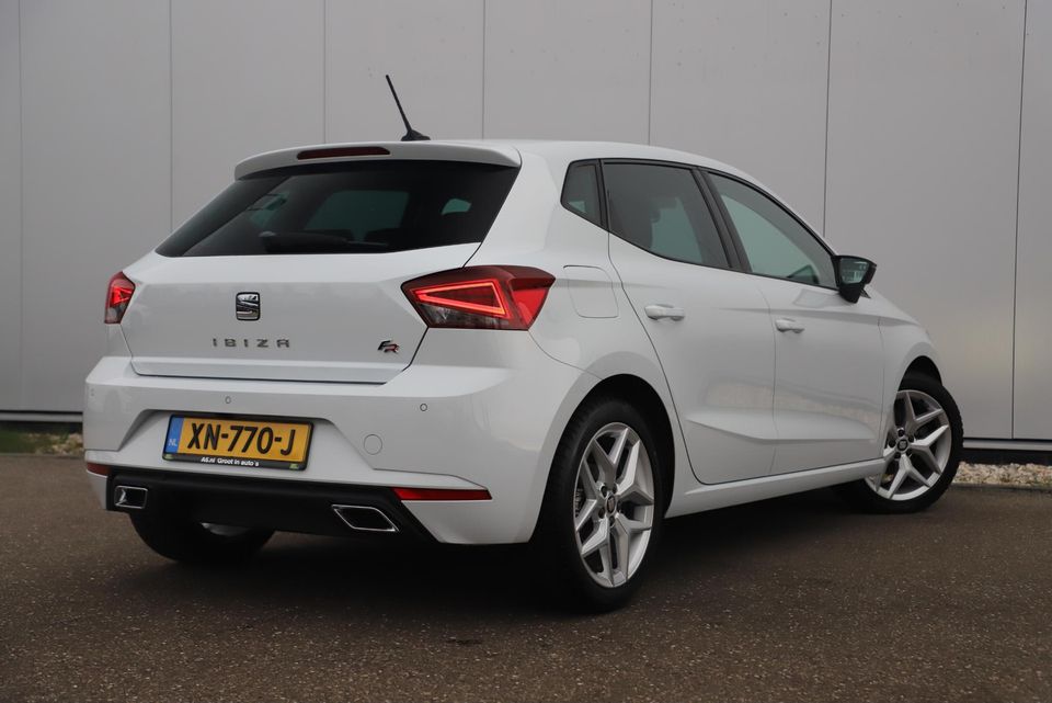 SEAT Ibiza 1.5 TSI EVO FR Business Intense 150PK ! Full LED 17 inch LMV Sfeerverlichting Navigatie Achteruitrijcamera Carplay Android Clima Cruise PDC Getint Glas