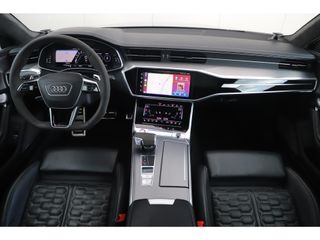 Audi RS7 4.0 TFSI RS 7 Sportback Quattro 600PK Fabrieksgarantie 22 inch Keramisch B&O High End Alcantara Hemel Dynamic Plus Pack 4-wiel Sturing Softclose Stoelverkoeling Panoramadak Laser LED HUD 360 Camera Full Options! Nieuwstaat!