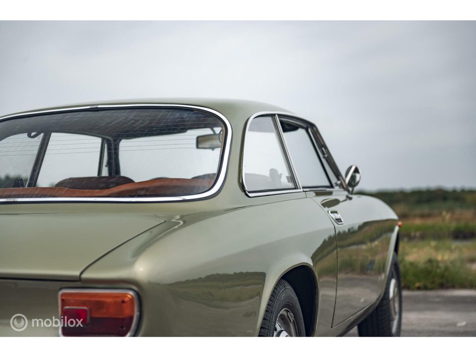 Alfa Romeo 1750 GT | Verde Oliva | APK Vrij |