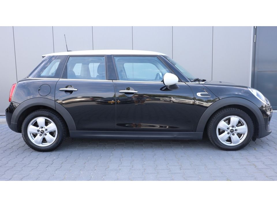 MINI Mini 1.5 Cooper Bns Ed. | Leder | Media | Sport stoelen | Navi