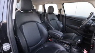 MINI Mini 1.5 Cooper Bns Ed. | Leder | Media | Sport stoelen | Navi VERKOCHT