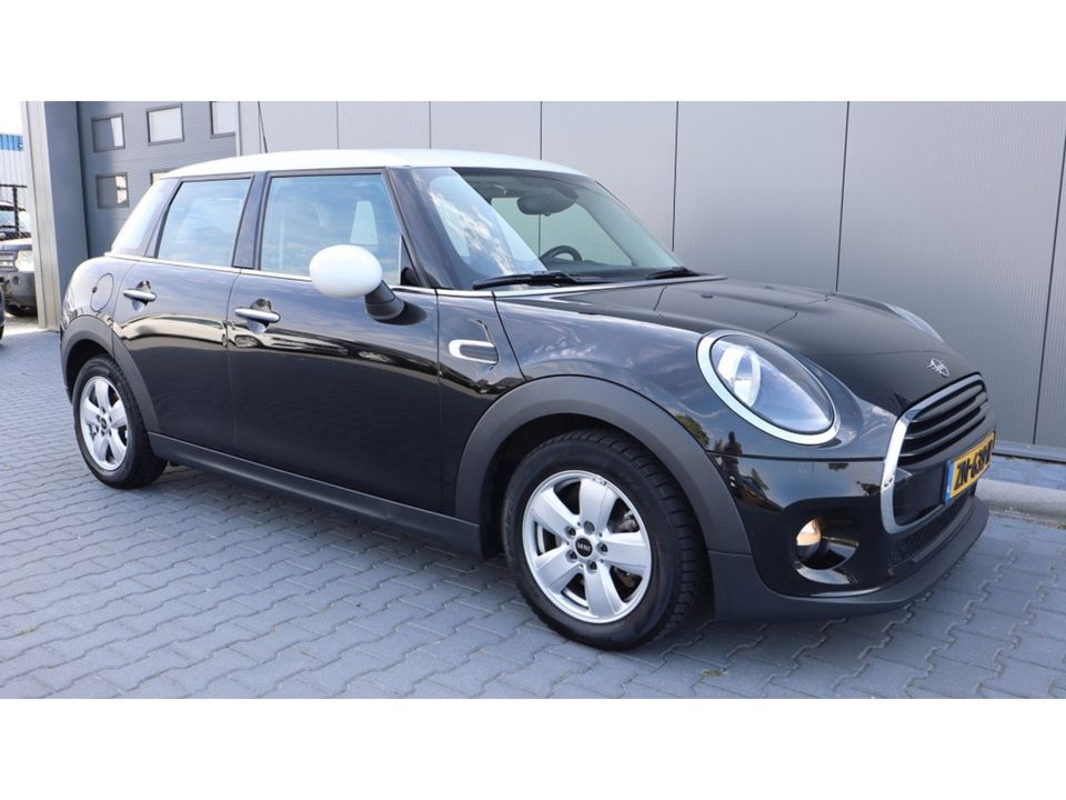 MINI Mini 1.5 Cooper Bns Ed. | Leder | Media | Sport stoelen | Navi