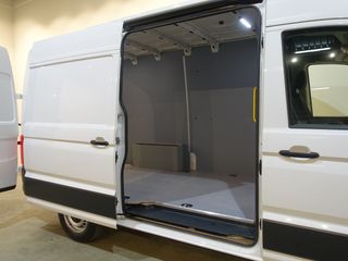 Volkswagen Crafter 35 2.0 TDI 140 PK L3H3 / Euro 6 / Airco / Cruise Control / Camera / Trekhaak 3.000 KG / Carplay