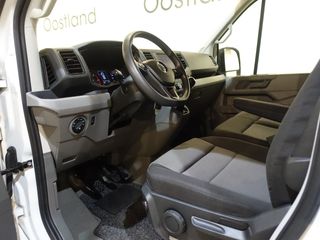 Volkswagen Crafter 35 2.0 TDI 140 PK L3H3 / Euro 6 / Airco / Cruise Control / Camera / Trekhaak 3.000 KG / Carplay