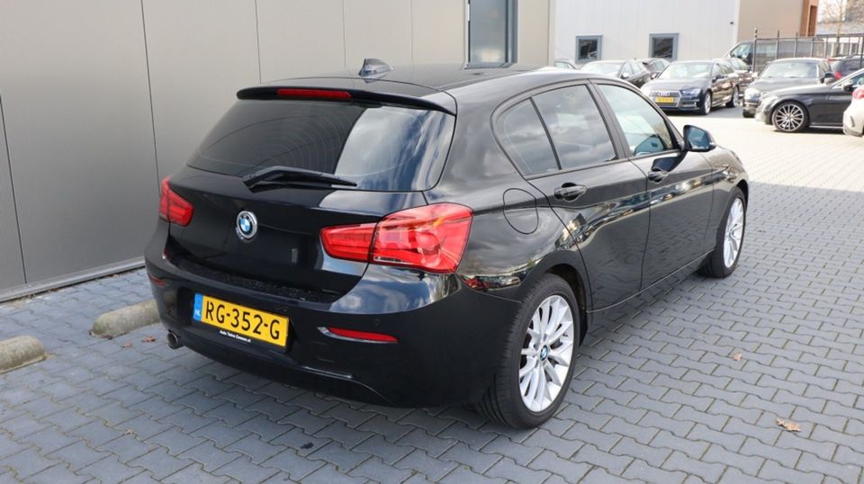 BMW 1-serie 116d Corp. L. Exec. | Led | Media | Sport | Leder | Digi cockpit VERKOCHT