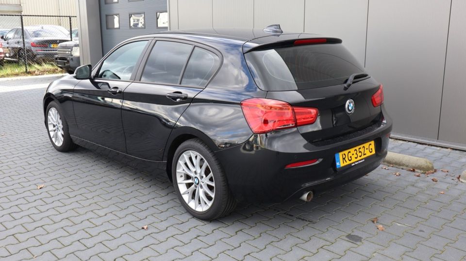 BMW 1-serie 116d Corp. L. Exec. | Led | Media | Sport | Leder | Digi cockpit VERKOCHT